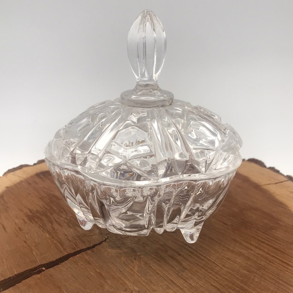 VTG Elegant Clear Pressed Glass Footed Candy Dish with Lid - Picture 1 of 8